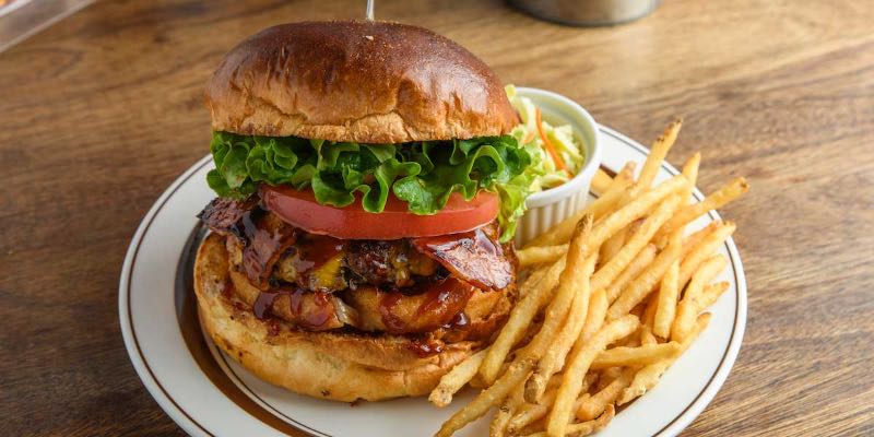 アップル セント ジョンズ タウン センター